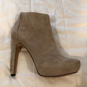 Shoes By Vince Camuto